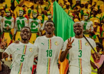 Les Lions rugissent dans le sprint final avec cinq victoires de rang<br> 2 InCollage 20251014 230018054