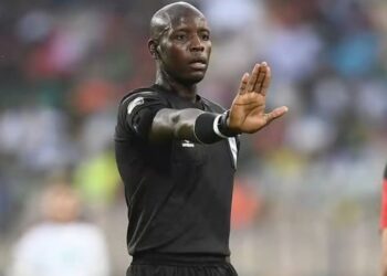 Maguette Ndiaye tire sa révérence : une carrière exemplaire au service de l’arbitrage africain 2 InCollage 20251025 135603509