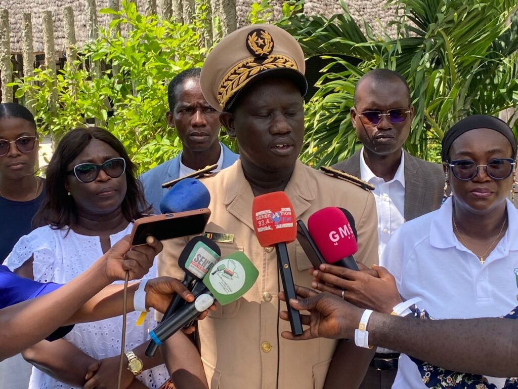 Diembéring : 6 000 élèves dotés de kits scolaires pour renforcer l’équité éducative 2 img 20251025 wa02103627552709040988665