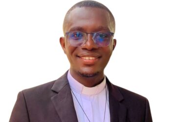 Protestantisation silencieuse de l'Église catholique sénégalaise : un prêtre alerte<br> 2 InCollage 20251110 133114526