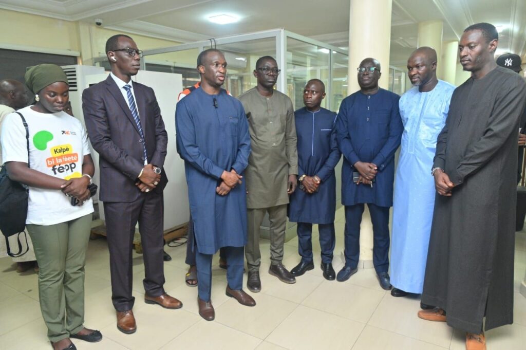 Lancement du paiement mobile des impôts et taxes : une révolution pour les usagers 5 img 20251119 wa0105370332398322360018