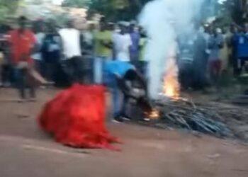 Bignona : un « Fambondi » agresse enseignants et élèves, le G7 décrète 72 heures de grève 4 IMG 20251209 WA0138