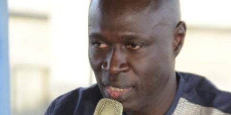 Le journaliste Mamadou Seck dévoile la face cachée de la Covid-19 au Sénégal 1 InCollage 20251213 144821469