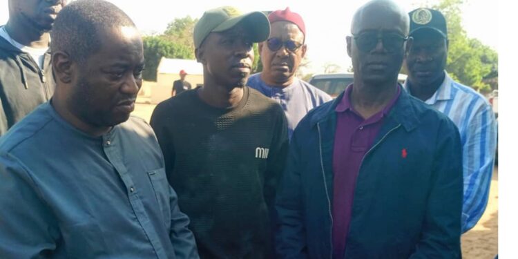 Kaffrine : Thierno Alassane Sall en tournée pour dénoncer la gestion des 37 milliards de l’Aser 1 InCollage 20260106 101001933