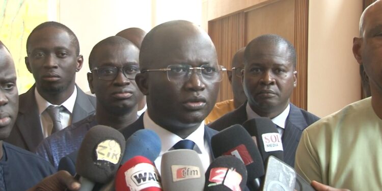 L’État rappelle les minibus « Cheikhou Charifou » pour un contrôle technique renforcé afin de freiner les accidents de la route 1 IMG 20260203 WA0254