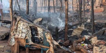 Un violent incendie ravage plusieurs habitations à Kharékhaina, dans la commune de Bembou