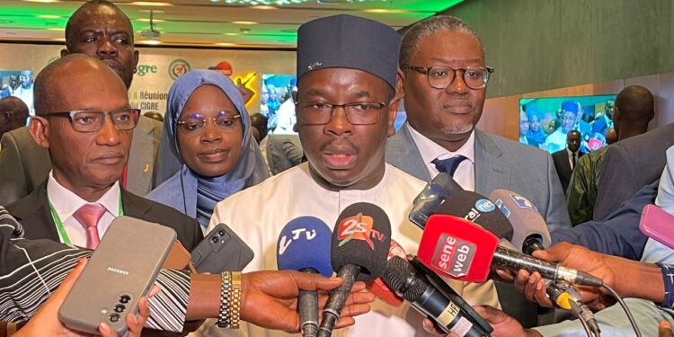 Énergie : Birame Souley Diop prône le partage d'expertise pour une souveraineté électrique. 1 Énergie : Birame Souley Diop prône le partage d’expertise pour une souveraineté électrique.