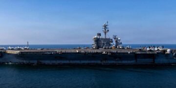 L’Iran affirme avoir visé un porte-avions américain avec des missiles de croisière