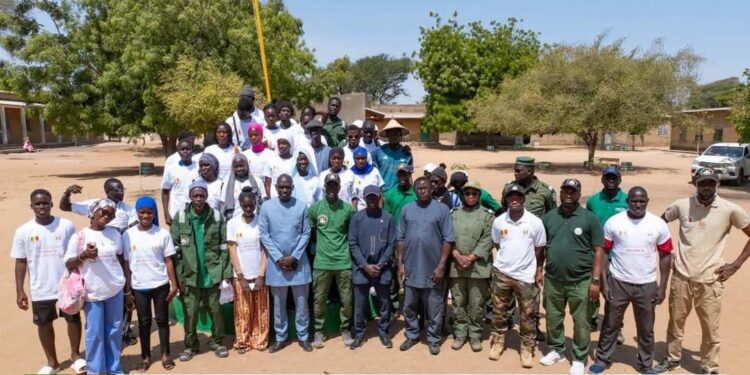 Journée de reboisement au Lycée Ndiouma Cor Faye de Ndiaganiao : plus de 100 plants mis en terre grâce à l&rsquo;appui de l&rsquo;ASERGMV