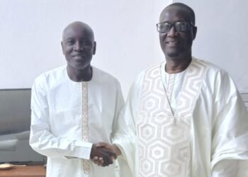 Dakar : l’ambassadeur Essa Bokarr Sy reçu par Aly Ngouille Ndiaye pour des échanges stratégiques sur la sécurité et la coopération régionale