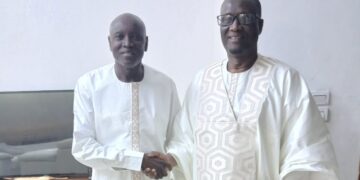 Dakar : l’ambassadeur Essa Bokarr Sy reçu par Aly Ngouille Ndiaye pour des échanges stratégiques sur la sécurité et la coopération régionale