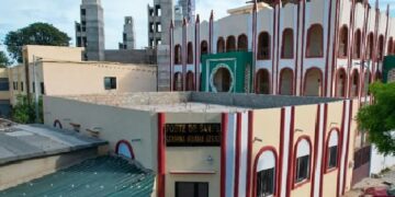 Polémique autour de l’internat de la mosquée omarienne : l’Institut Cheikhou Oumar Foutiyou Tall dément toute implication de son personnel et évoque un incident isolé entre mineurs survenu en 2022