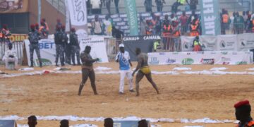 Revivez les plus belles images du combat entre Modou Lo et Sa Thiès à l’Arène nationale.