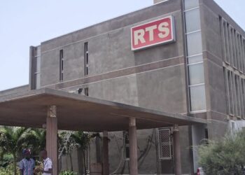 RTS : l’intersyndicale SYNPAP–SYNPICS exige des excuses après des propos jugés “diffamatoires” du Directeur national de la Communication