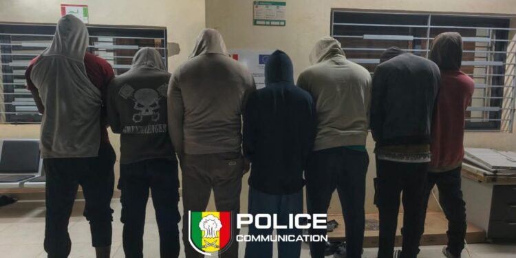 Ziguinchor : six individus déférés après le démantèlement d’un réseau de trafic de migrants vers l’Espagne