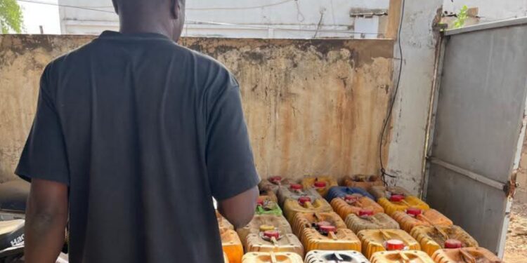 Trafic de carburant entre le Sénégal et le Mali : un suspect arrêté à Kidira avec plus de 1 300 litres de gasoil