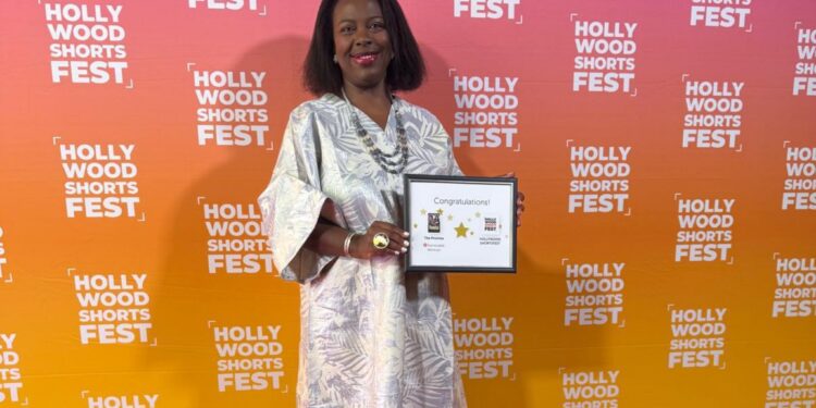 La scénariste et écrivaine Fatimata Kane Haidara représente dignement le Sénégal au Festival des courts métrage de Hollywood.