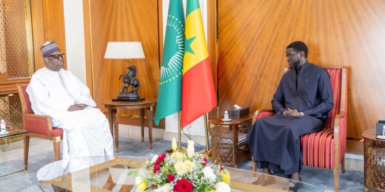Dialogue national : Bassirou Diomaye Faye poursuit ses consultations avec d’anciens hauts responsables de l’État 1 Dialogue national : Bassirou Diomaye Faye poursuit ses consultations avec d’anciens hauts responsables de l’État