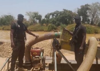 Falémé : un site d’orpaillage clandestin démantelé à Wassagara, quatre dragues détruites