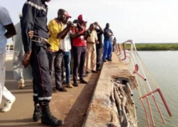 Ziguinchor : un minibus chute dans le fleuve Casamance, plusieurs passagers portés disparus