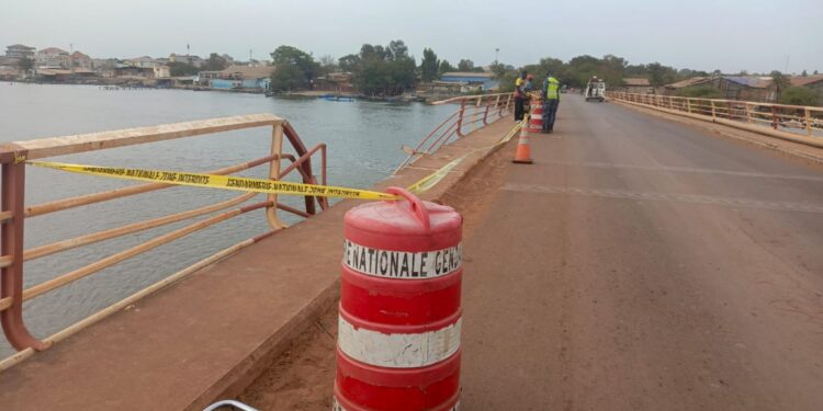 Un minibus chute dans le fleuve Casamance au pont Émile Badiane : un mort et un disparu