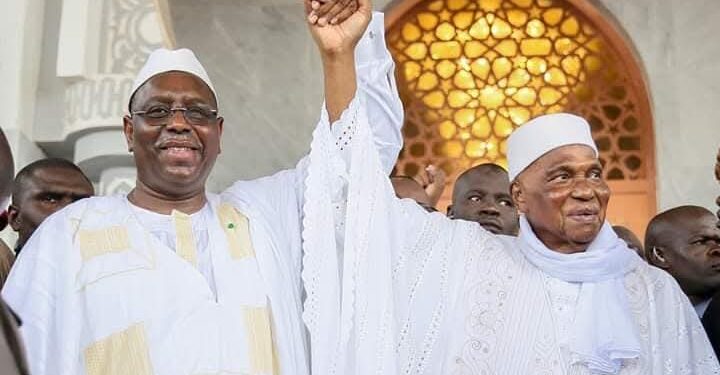 Macky Sall rend hommage à Abdoulaye Wade : « Un esprit brillant, libre et audacieux »