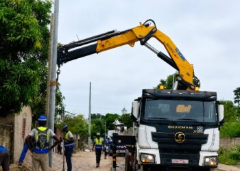 ‎Éclairage public : le maire El Hadj Mame Boye Diao renforce le dispositif dans la commune de Kolda