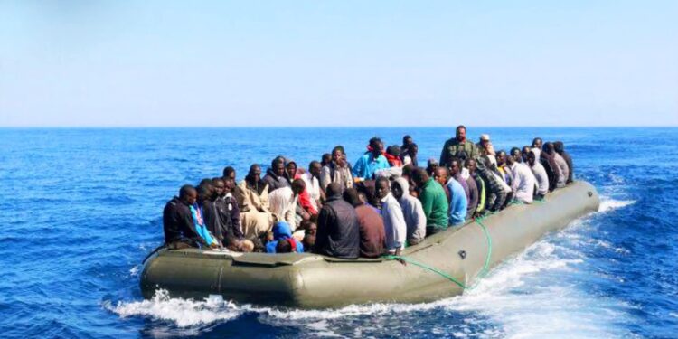 110 migrants secourus au large de Nouakchott dont 12 Sénégalais après une panne en mer agitée