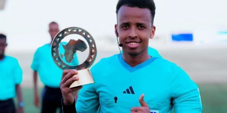 FIFA : le Somalien Omar Artan percevra l’intégralité de sa rémunération malgré son absence à la Coupe du monde 1 FIFA : le Somalien Omar Artan percevra l’intégralité de sa rémunération malgré son absence à la Coupe du monde