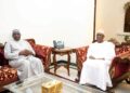 Adama Barrow reçoit Macky Sall à Banjul dans le cadre de sa candidature au poste de Secrétaire général de l’ONU