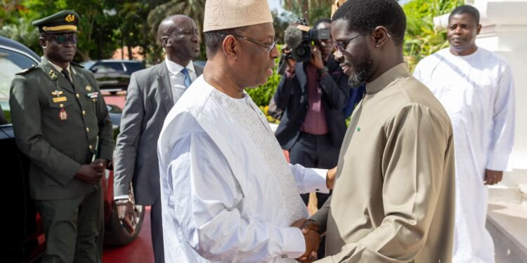 Candidature à l'ONU : Macky Sall salue un entretien « constructif » avec le président Bassirou Diomaye Faye 1 Candidature à l’ONU : Macky Sall salue un entretien « constructif » avec le président Bassirou Diomaye Faye