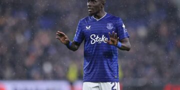 Everton annonce le départ d’Idrissa Gana Guèye après sept saisons sous le maillot des Toffees