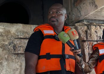 Guy Marius Sagna interpelle le gouvernement sur l’état des ponts de Ziguinchor 2 Guy Marius Sagna interpelle le gouvernement sur l’état des ponts de Ziguinchor