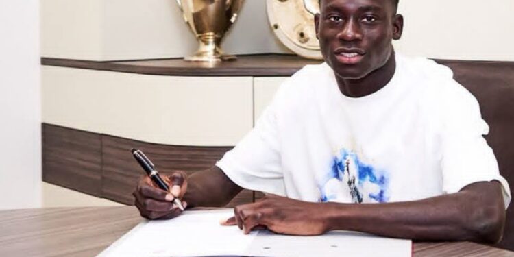 Bara Sapoko Ndiaye signe au Bayern jusqu’en 2031 1 Bara Sapoko Ndiaye signe au Bayern jusqu’en 2031