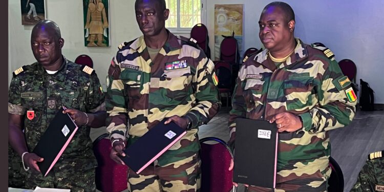 Sénégal–Guinée-Bissau : des patrouilles mixtes pour lutter contre la criminalité transfrontalière 1 Sénégal–Guinée-Bissau : des patrouilles mixtes pour lutter contre la criminalité transfrontalière