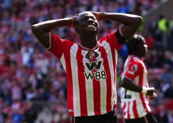 Sunderland : Habib Diarra absent 6 à 8 semaines après une blessure aux ischio-jambiers