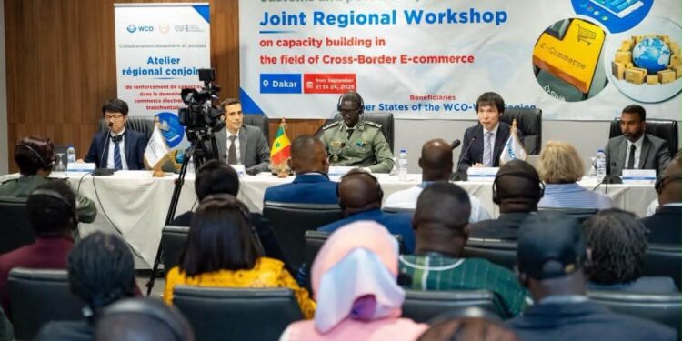 Commerce électronique transfrontalier : l’OMD et l’UPU réunissent les acteurs des Douanes et de la Poste à Dakar 1 Commerce électronique transfrontalier : l’OMD et l’UPU réunissent les acteurs des Douanes et de la Poste à Dakar