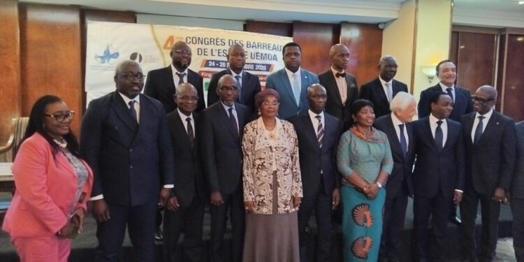 CONGRÈS DES BARREAUX DE L’UEMOA : L’IA, LA CARPA ET L’ACTE D’AVOCAT AU CŒUR DES ÉCHANGES 1 CONGRÈS DES BARREAUX DE L’UEMOA : L’IA, LA CARPA ET L’ACTE D’AVOCAT AU CŒUR DES ÉCHANGES