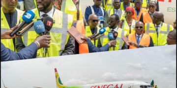 AIR SÉNÉGAL : Abdoul Ahad Ndiaye réceptionne le BOEING 737-800 « GOREE », une nouvelle étape dans le renforcement de la compagnie nationale et de la souveraineté aérienne du Sénégal  