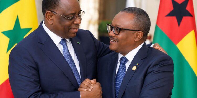 Umaro Sissoco Embaló : sa cellule de communication dénonce des informations jugées inexactes sur ses relations avec Macky Sall