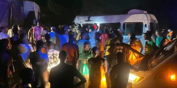 Drame sur l’axe Ndande-Kébémer : six morts et plusieurs blessés dans une collision entre un camion et un car