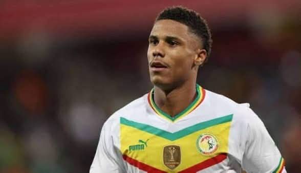 Ismaïl Jakobs annonce la fin de sa carrière internationale avec le Sénégal 1 Ismaïl Jakobs annonce la fin de sa carrière internationale avec le Sénégal