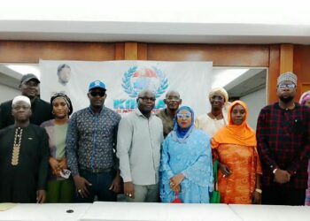 Les membres fondateurs du parti Kiiraay réaffirment leur soutien à Bassirou Diomaye Faye et réclament la dissolution de l’Assemblée 4 Les membres fondateurs du parti Kiiraay réaffirment leur soutien à Bassirou Diomaye Faye et réclament la dissolution de l’Assemblée