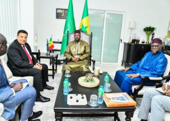 Diplomatie parlementaire : Ousmane Sonko reçoit les ambassadeurs de France, d’Iran et de Chine ainsi que le président du Parlement panafricain