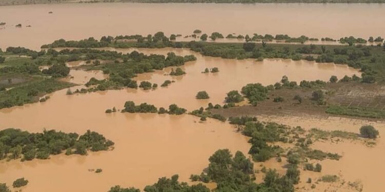 Risques d’inondation à Matam : les autorités appellent à la vigilance après des lâchers d’eau au barrage de Manantali 1 Risques d’inondation à Matam : les autorités appellent à la vigilance après des lâchers d’eau au barrage de Manantali