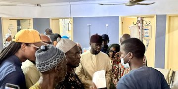 Accident sur l’axe Ndande–Kébémer : le ministre Abdoul Ahad NDIAYE présente ses condoléances aux familles endeuillées